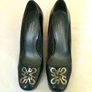 3/35 Vera Wang Bisque Black Pumps Size 8M